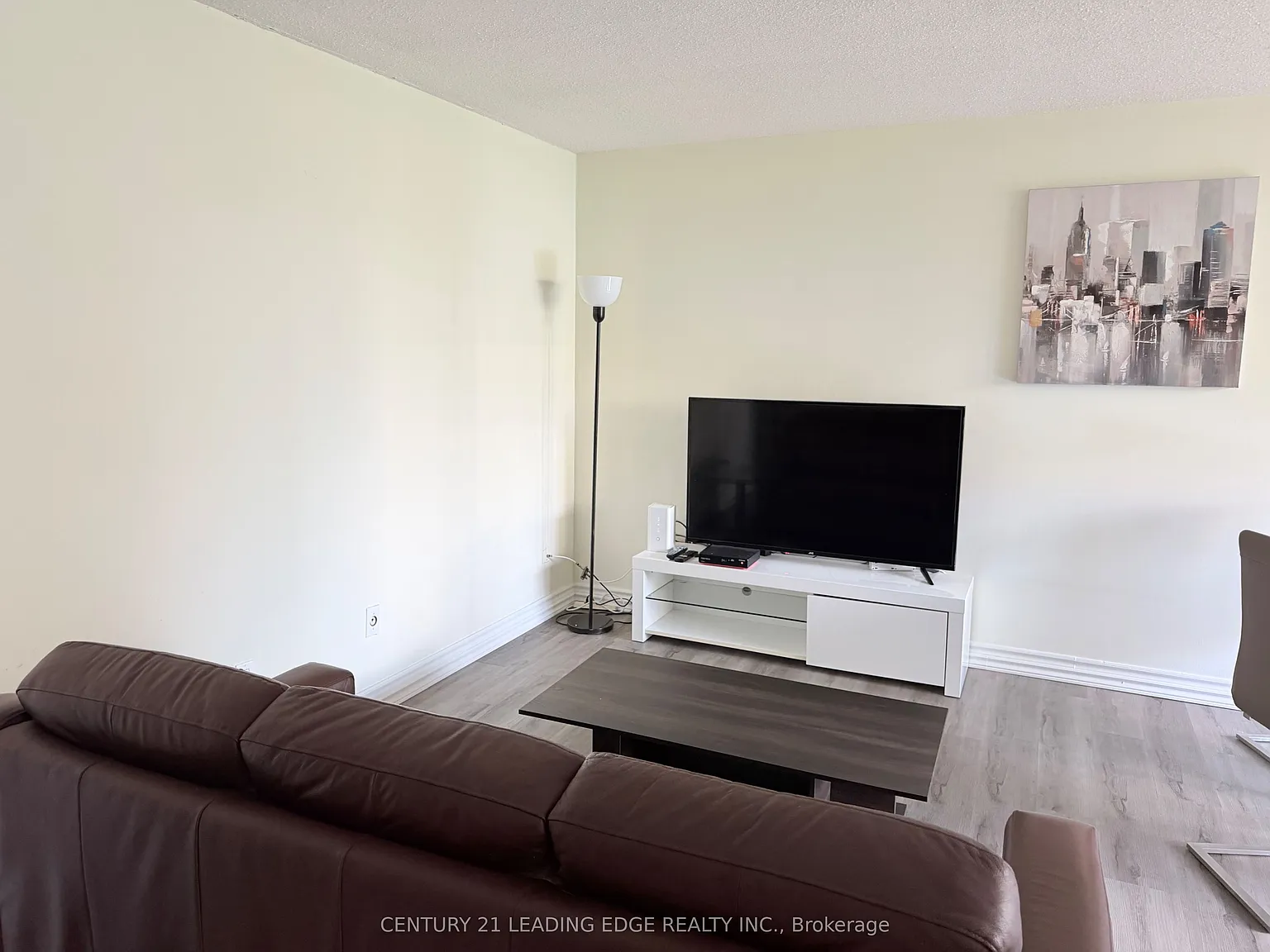 2 bed, $2,800 — Photo 3