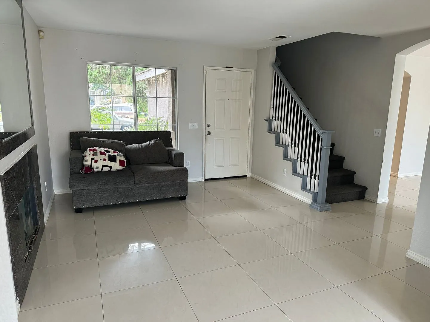 San Ysdrio, Coral Gate neighborhood House for Rent — Photo 1