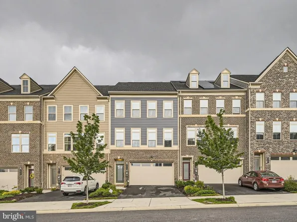 6316 Islington St, Middle River, MD 21220