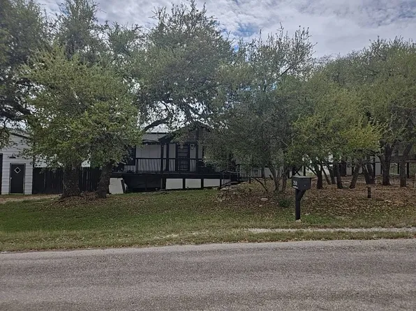 250 E Clark St, Canyon Lake, TX 78133