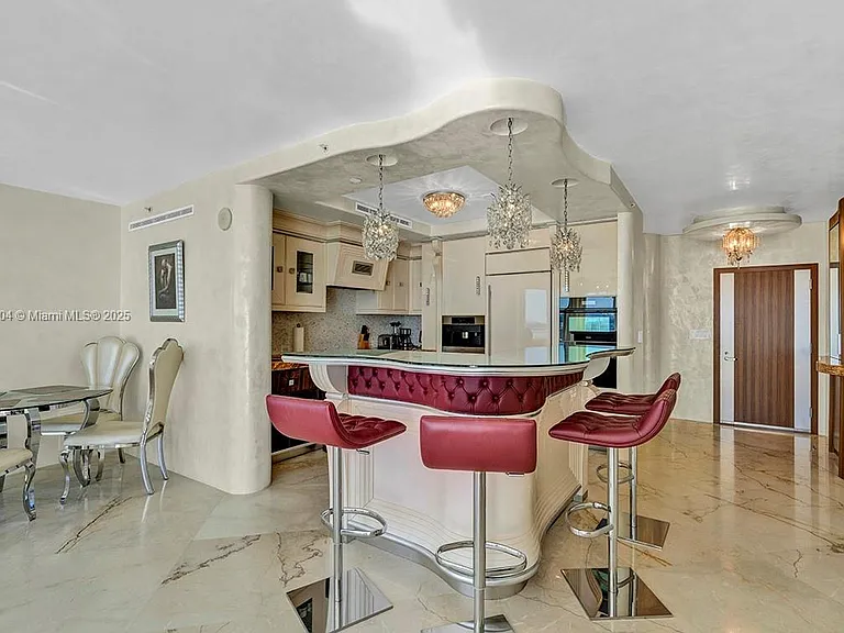 16699 Collins Ave #2508 — Photo 8