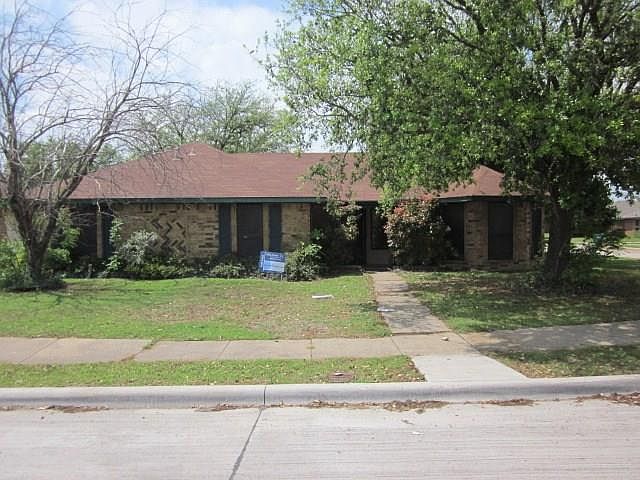 1st image of 2805 College Park Dr