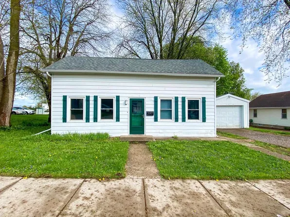 245 Broadway STREET, Platteville, WI 53818