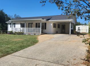 1008 McMillan St E, Talladega, AL 35160