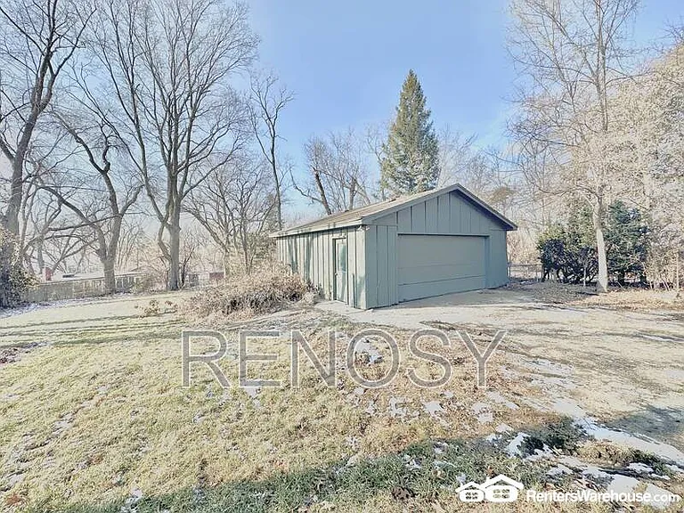 3006 Fleur Dr — Photo 29