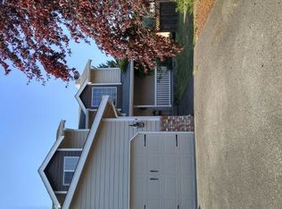 193 Jensen Ln N #B, Eatonville, WA 98328
