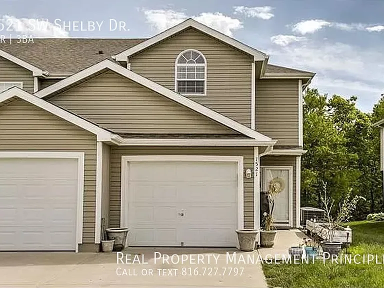 1521 SW Shelby Dr — Photo 1