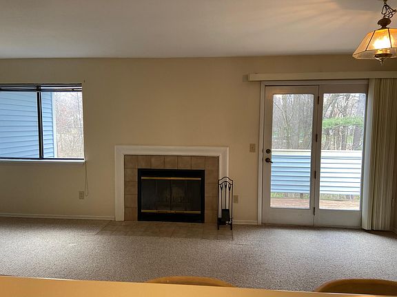 5th image of 216 Yorktown Dr