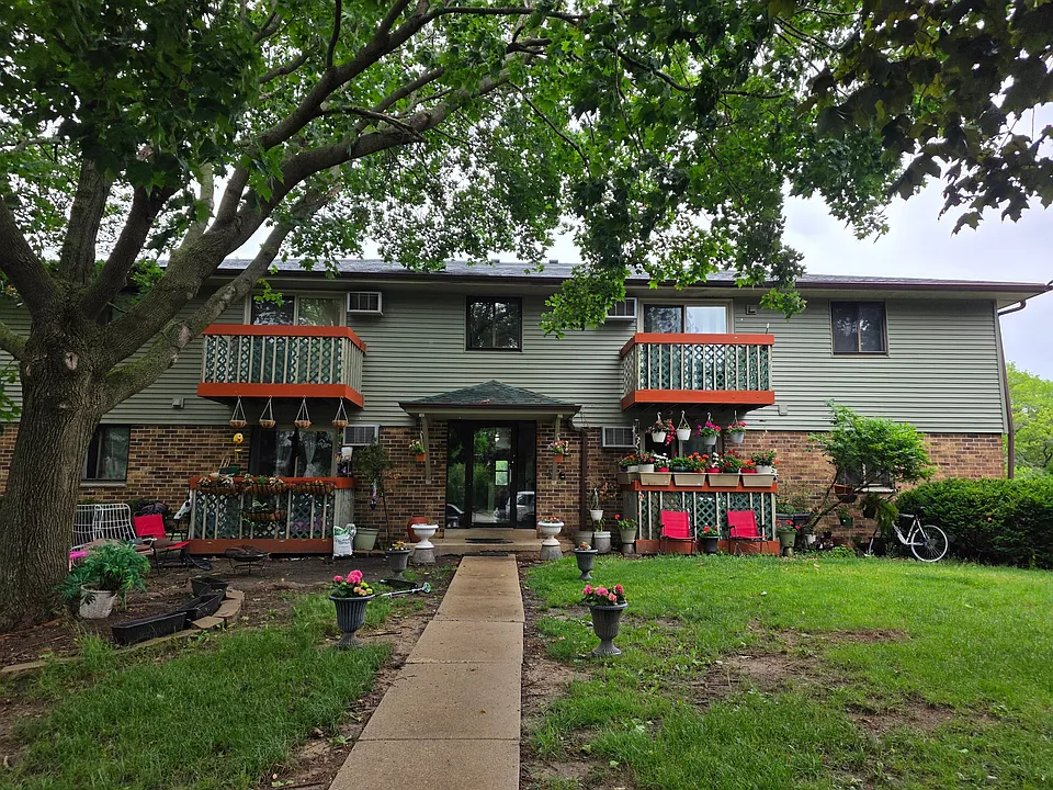 654 Foxtree Cir #5
