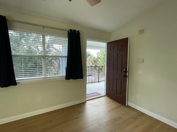 4th image of 2360 SW Archer Road #1110