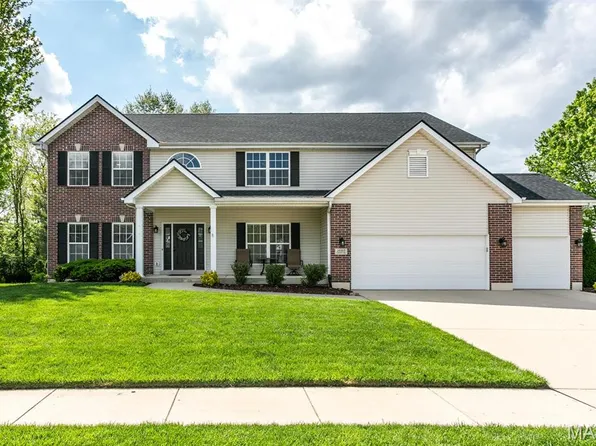 2607 Fairway Dr, Belleville, IL 62220