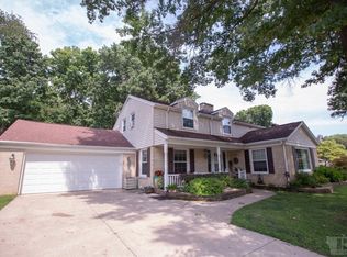 124 Greenwood Dr, Burlington, IA