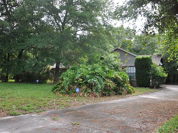 4th image of 142 Sweet Bay Cir