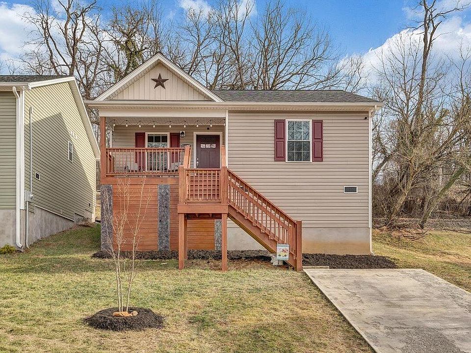 1st image of 1427 Varnell Ave NE