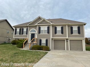 7710 NE 108th Ter, Kansas City, MO 64157