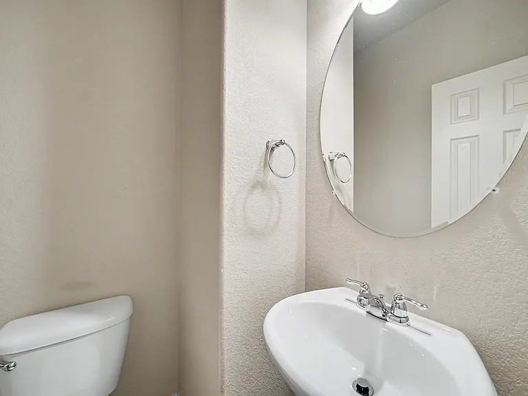 5493 Cross Creek Dr — Photo 6