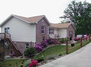 Wallen Ln, Thorn hill, TN 37881