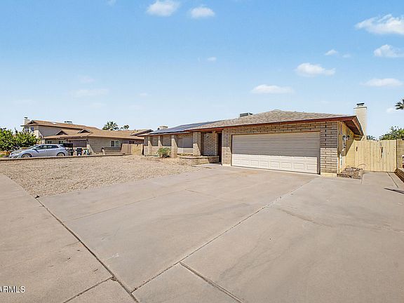 3rd image of 5122 W ROYAL PALM Road