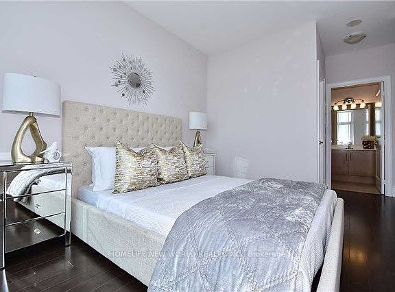 2nd image of 18 Harding Blvd Penthouse 214