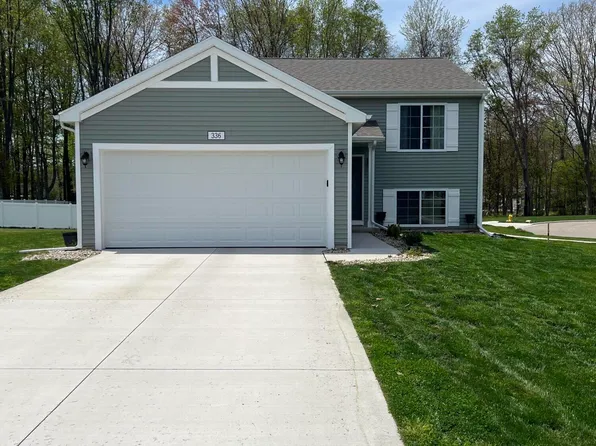 336 Lotz Ct, Wayland, MI 49348