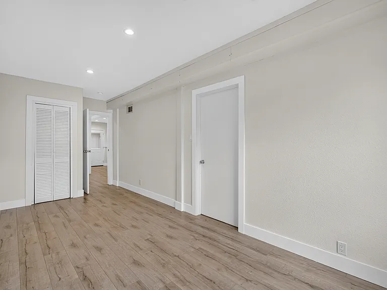 2517 Read Ave — Photo 19
