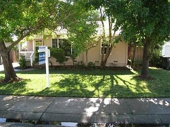 2nd image of 4211 62nd St