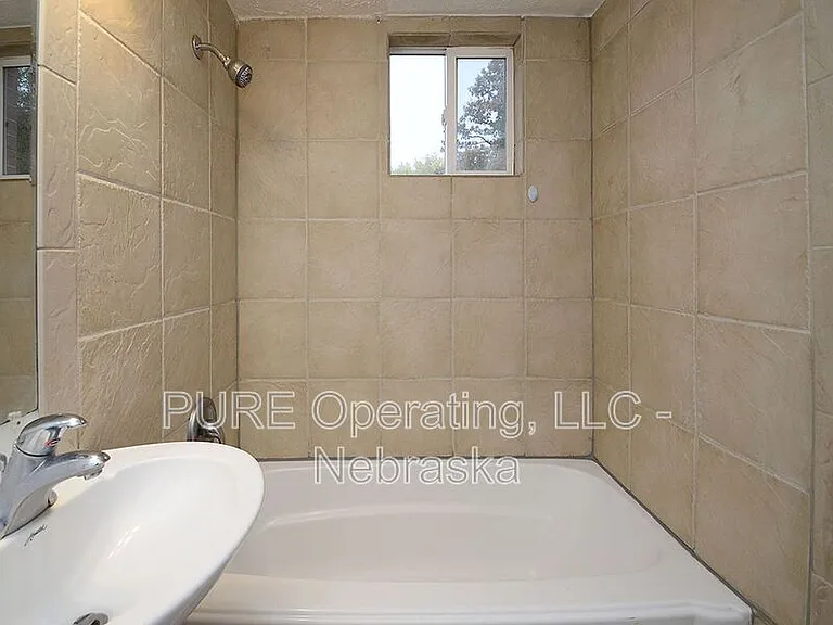612-616 N 46th St #612-06 — Photo 8