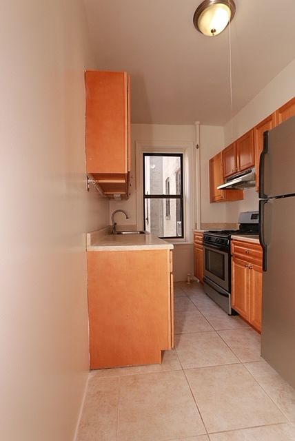 2nd image of 555 Ovington Ave #A34