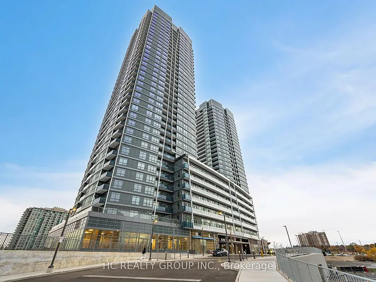50 Upper Mall Way #1802 — Photo 2