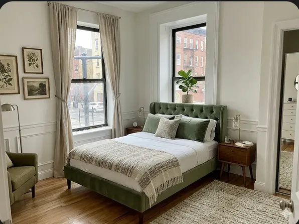 381 Myrtle Avenue image 1 of 4