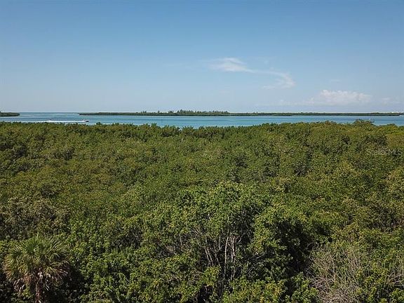 2nd image of 2855 Mangrove Pl
