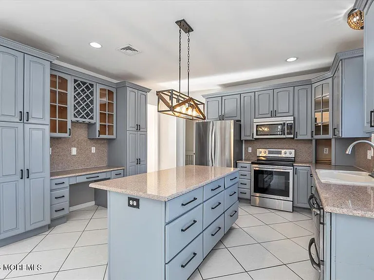 257 Ford Rd — Photo 15