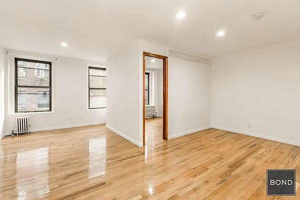 Rented by Bond New York | media 8