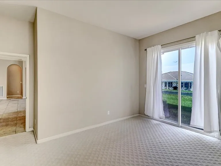 507 Arlington Dr — Photo 23
