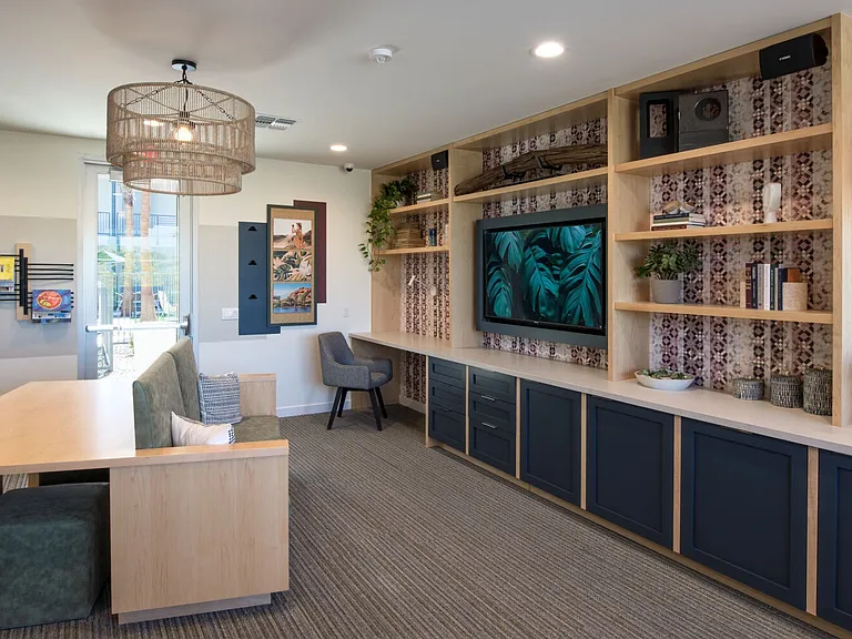 2240 N Hayden Rd — Photo 23