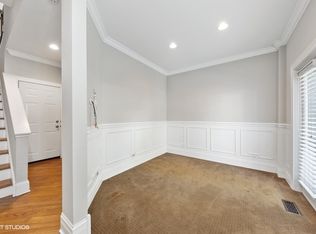 1221 N Sedgwick St, Chicago, IL 60610