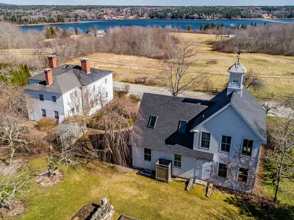 251 Reach Road, Sedgwick, ME 04676