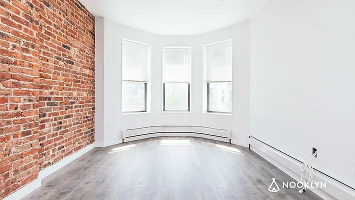 Rented by Nooklyn NYC LLC | media 7