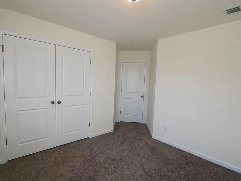 342 Rayland St — Photo 20