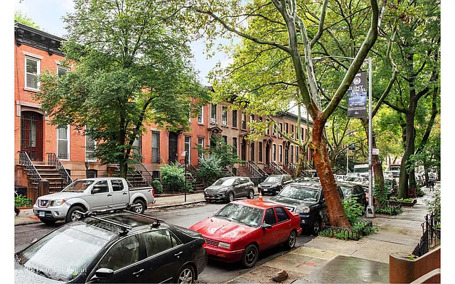 Sold by Douglas Elliman | media 25