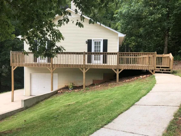 255 Salley Duke Dr, Whitesburg, GA 30185