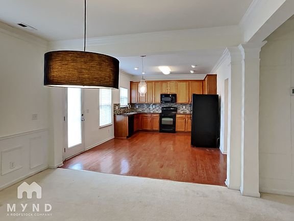 3rd image of 5612 Diamond Summit Ct