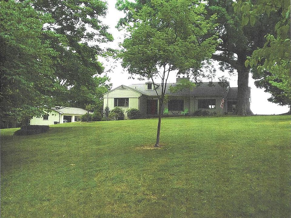 1st image of 279 Holly Ln