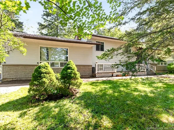 12 Havenwood Ct, Moncton, NB E1A 5W6
