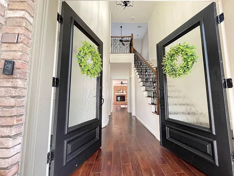 1715 Country Squire Dr — Photo 13