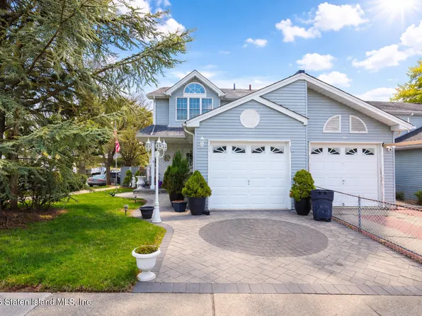 8 Carpenter Ave, Staten Island, NY 10314