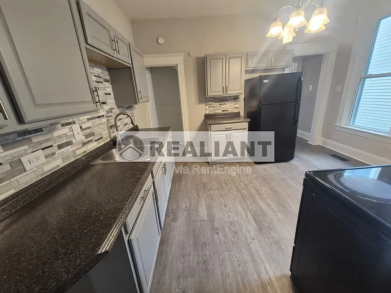 4516 Huntington Ave — Photo 8