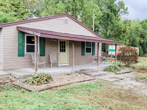 4689 W Cross St, Crawfordsville, IN 47933