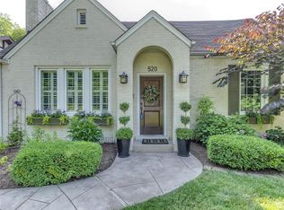 520 West Dr, Saint Louis, MO