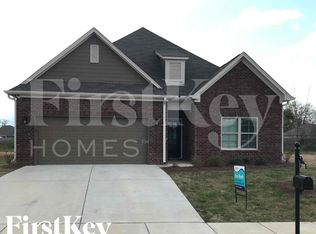 269 Union Station Dr, Calera, AL 35040